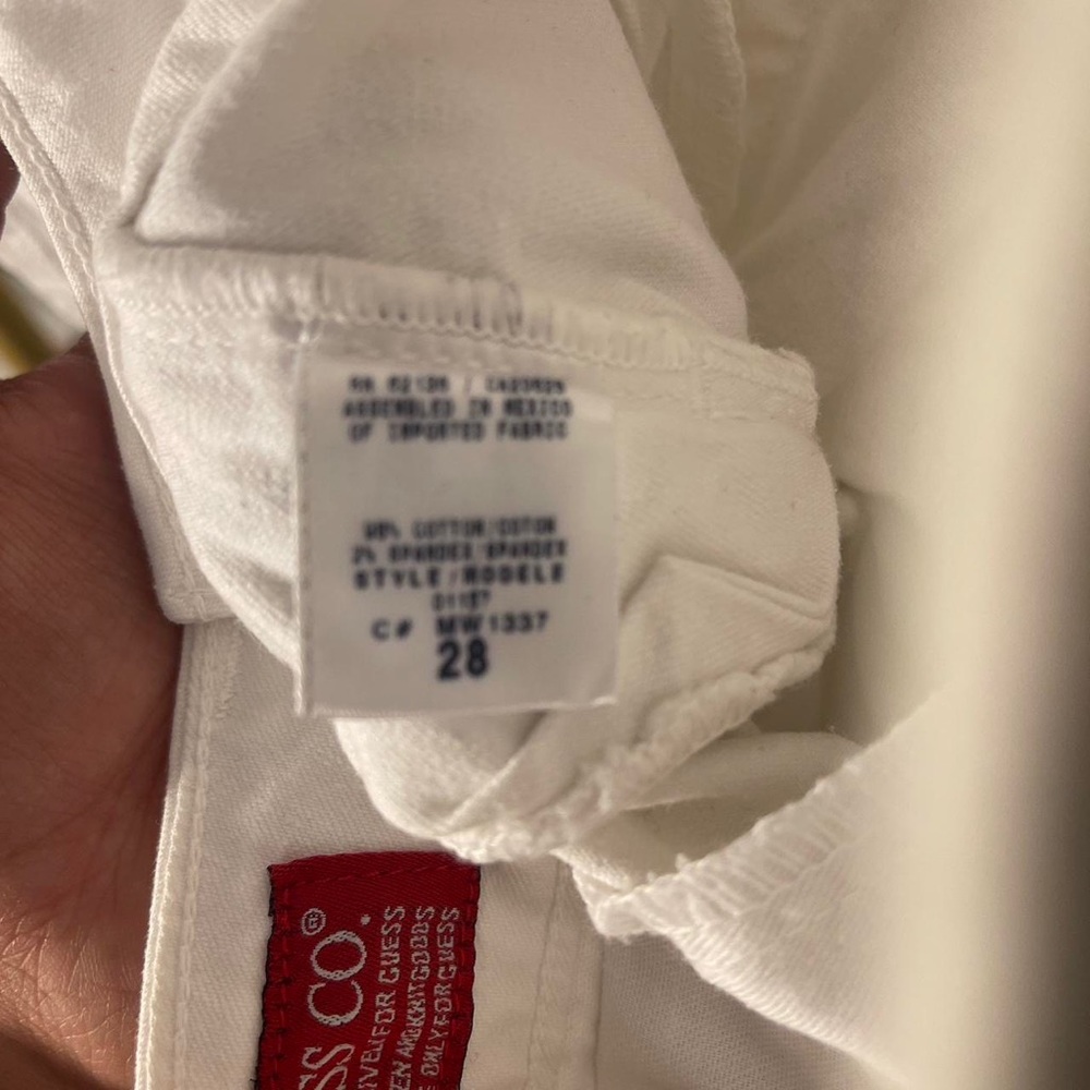 Guess co women’s jeans women’s - Picture 3 of 3